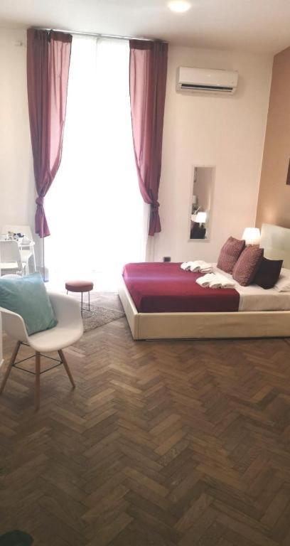 Domus Luigi Leone 2 Bed and Breakfast Νάπολη Εξωτερικό φωτογραφία